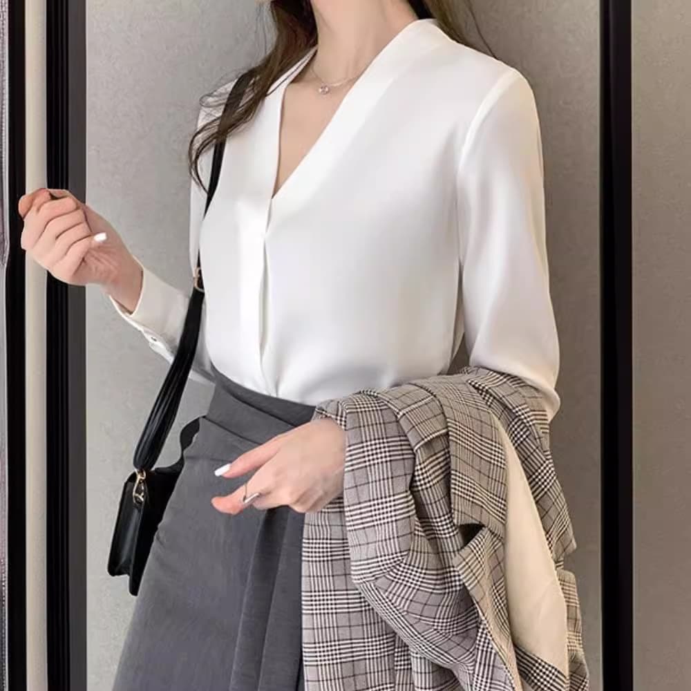 シャツ　レディース しなやかシルエット オフィスブラウス