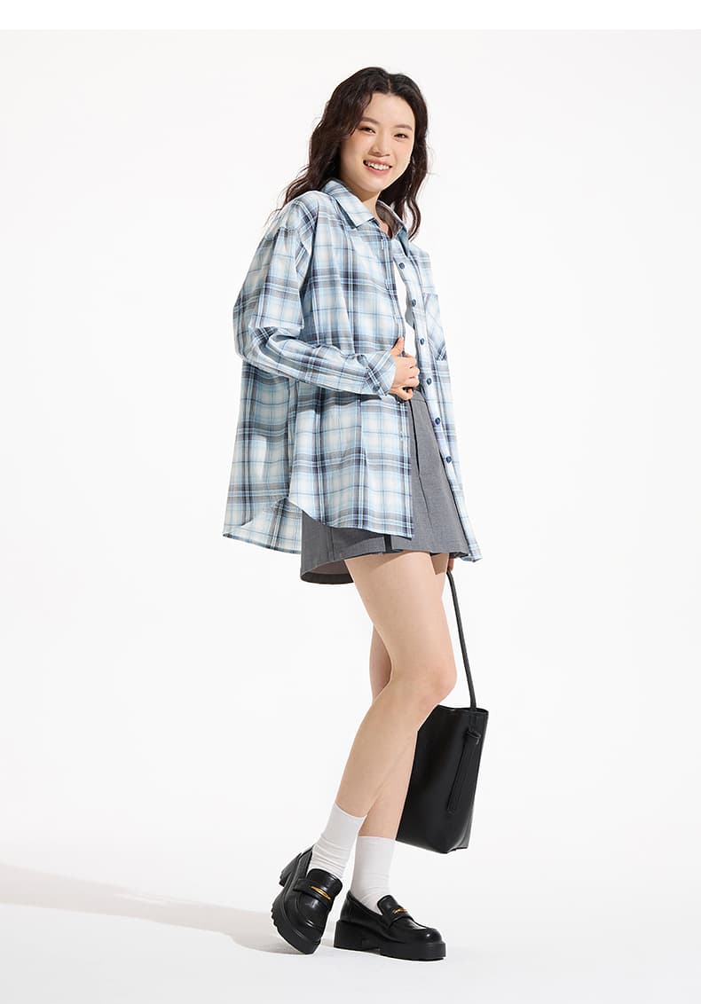 レディースシャツ 優美な格子柄ゆったりシャツ