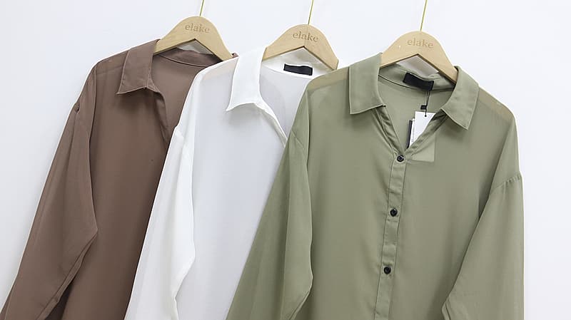 レディースシャツ とろみ素材のロングシャツワンピース
