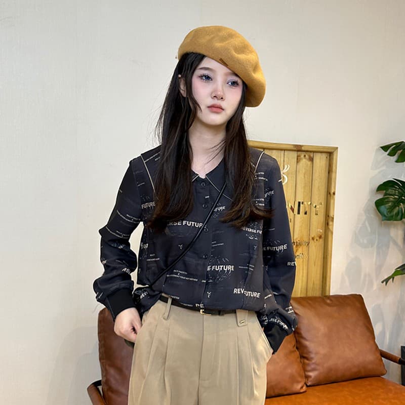 シャツ　レディース 文字デザインロングシャツ