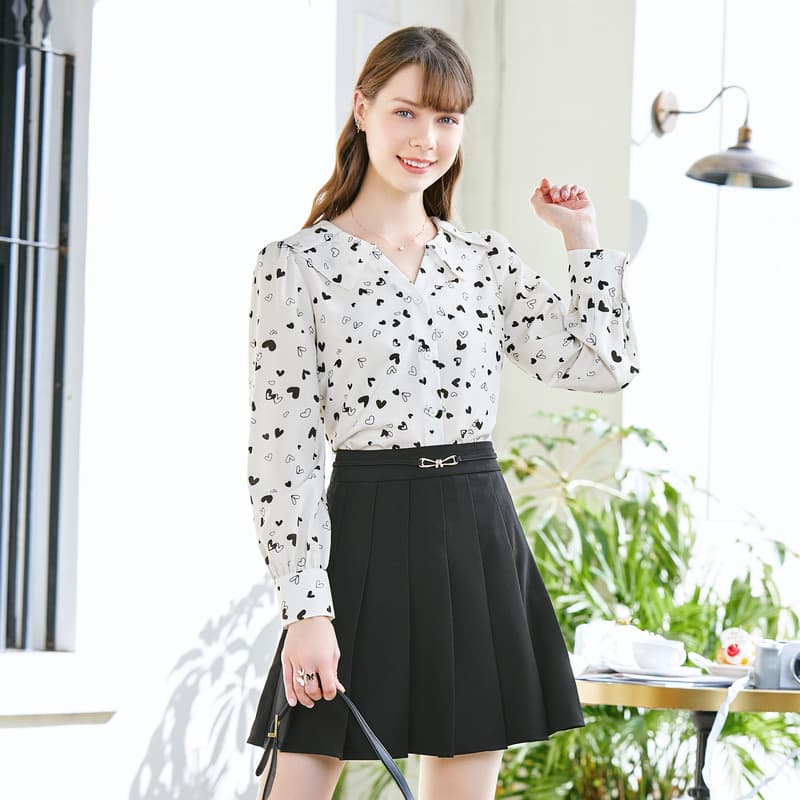 シャツ　レディース ハートちりばめシフォンブラウス