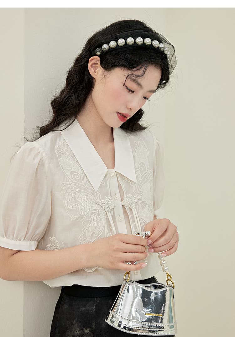 レディースシャツ 刺繍リボン付きパフスリーブブラウス